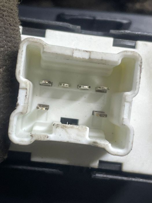 Buton geam 829515057R Dacia Spring 1 (facelift) (2022 - 2024)