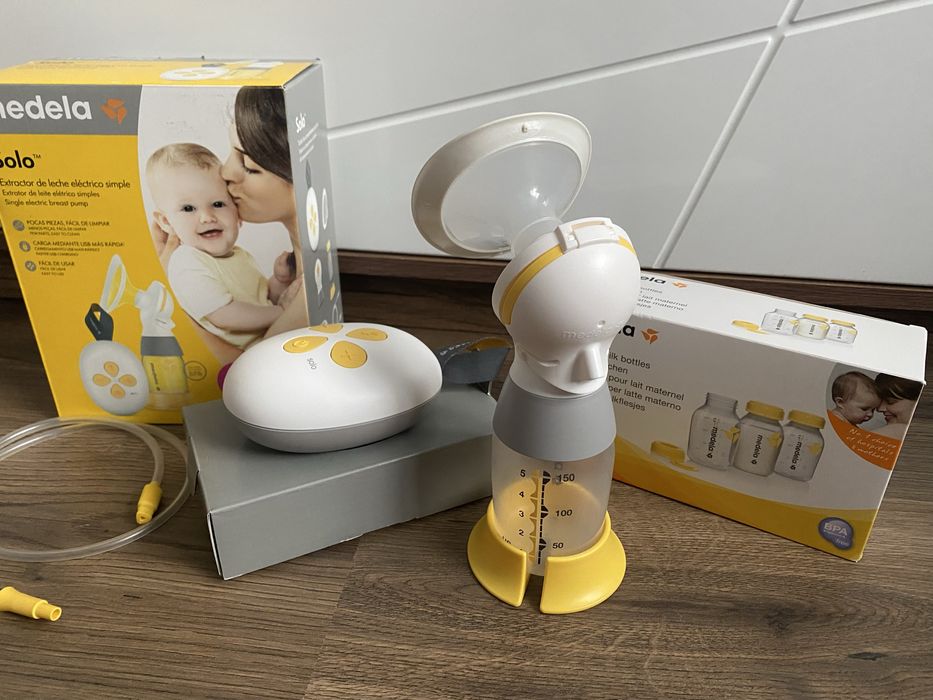 Електрическа помпа за кърма MEDELA Solo плюс комплект шишета за кърма