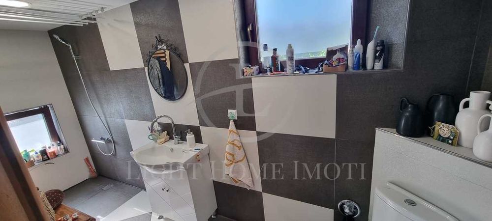 Продава се Къща в Пловдив, Център - 146 кв.м за 1233 €/кв.м - Снимка #8