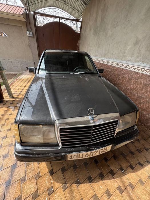 Mercedes W124, holati yaxshi, kelishamiz