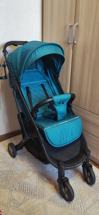 Продам прогулочную коляску
