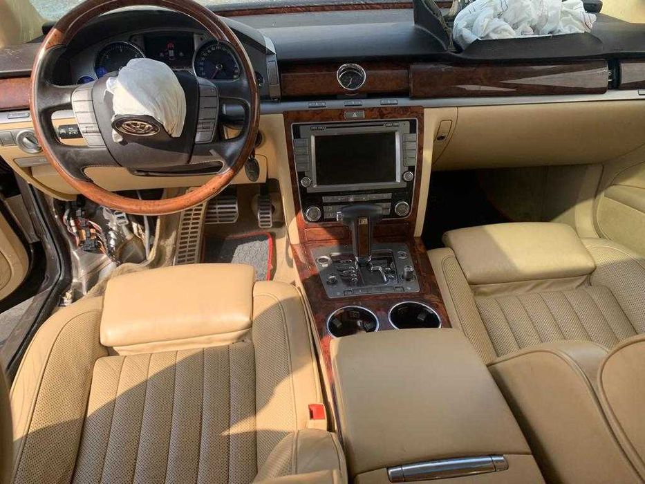 Dezmembre Volkswagen Phaeton 2012 facelift 3.0 tdi cex/bara spate/stop