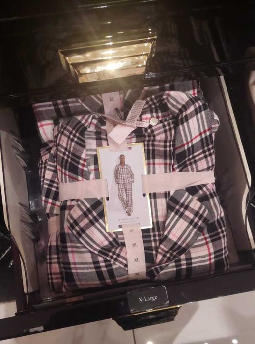 pijamale Victoria secret XXL