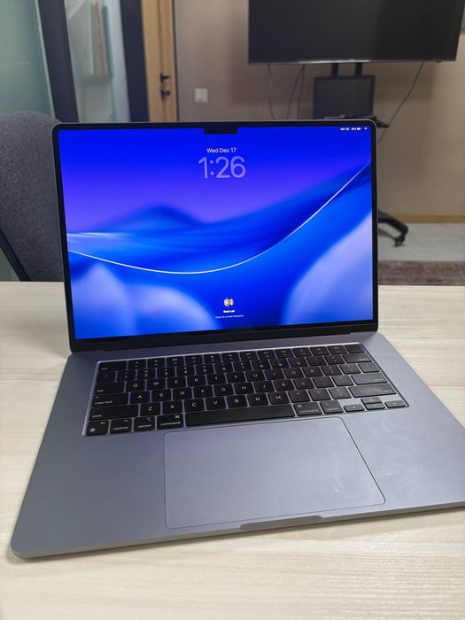 MacBook Air 15" M3 (2024) | 16/256 GB | АКБ 98% | Идеал