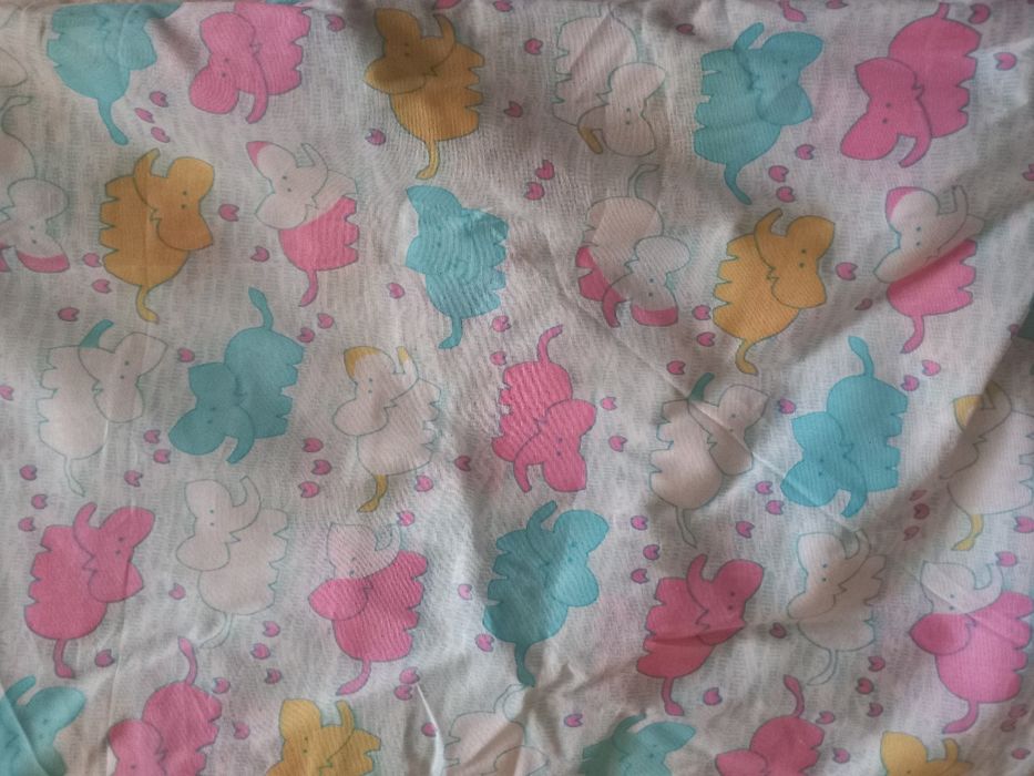 Нови възглавници, памучни одеял,кърпа за фитнес ,парчет плат с детски