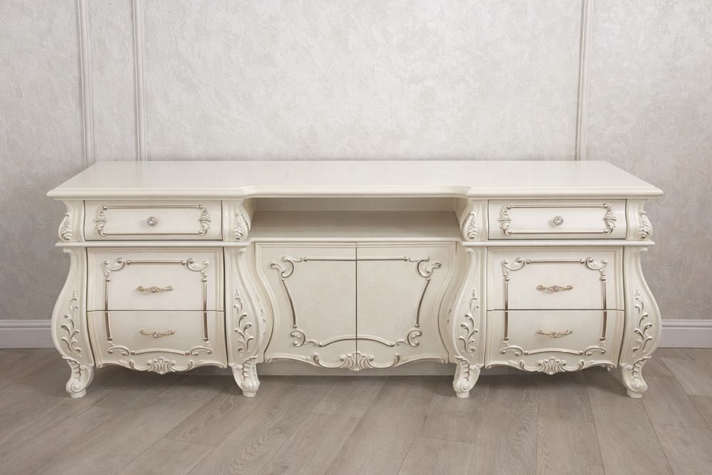 Мебель для гостиной ( 2 серванта, комод )