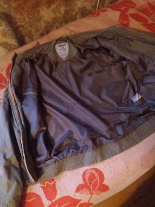 Продам мужскую куртку