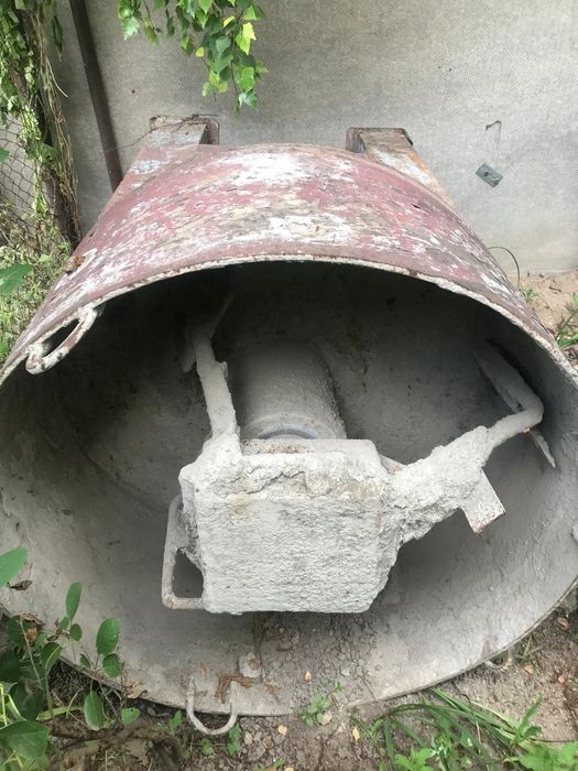 Продам бетонномешалку