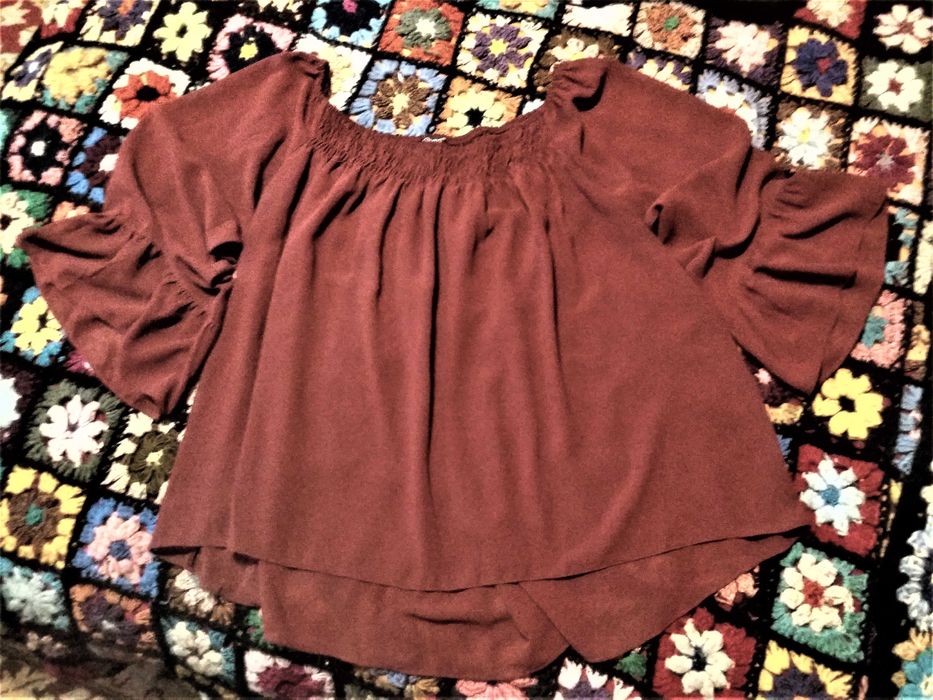 Bluza grena, voal, Motivi, cu maneca 3/4