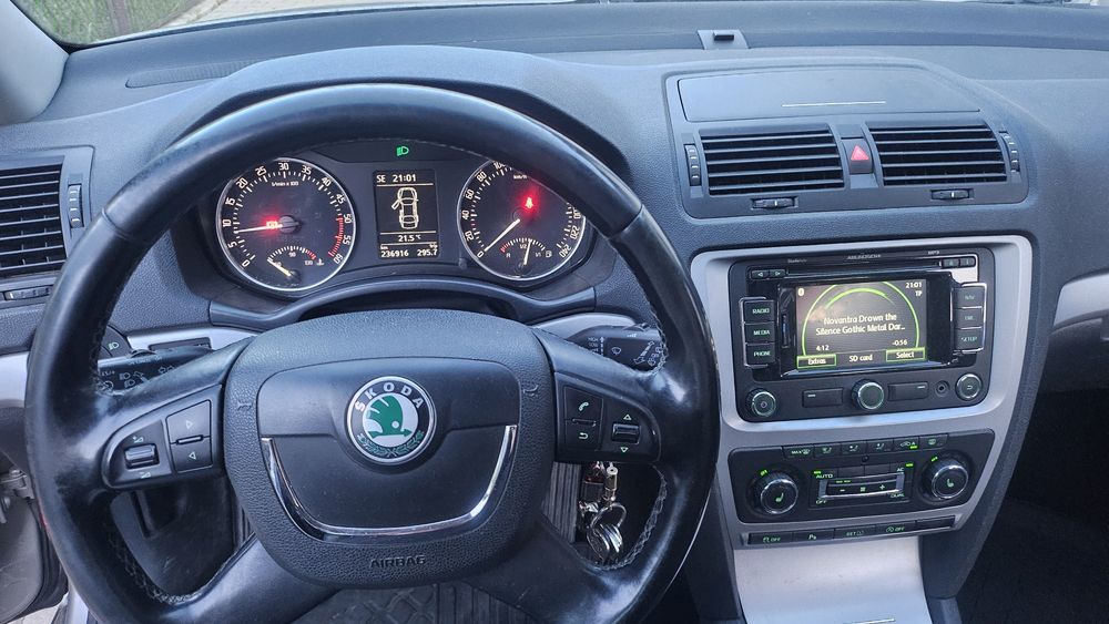 SKODA Octavia 2013 — imagine 3