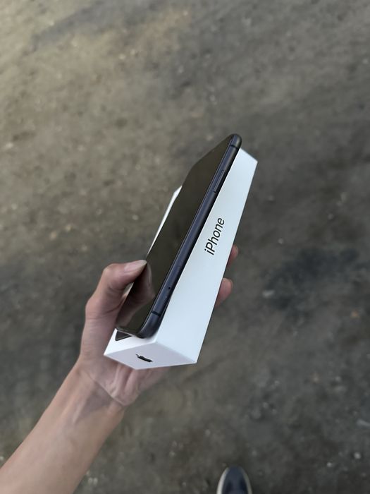 Продам Айфон 11 128gb 75%