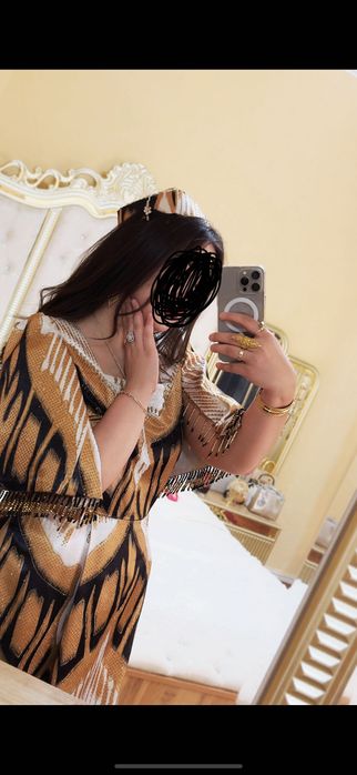 Платье из адрасса