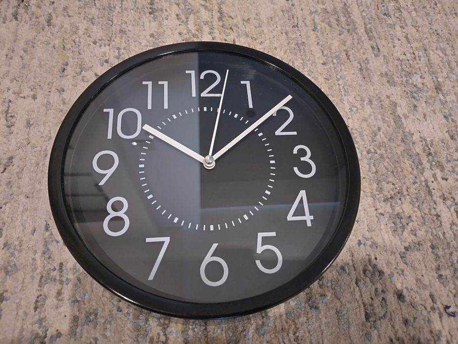 Оригинален професионален стенен часовник Кварц от Швейцария