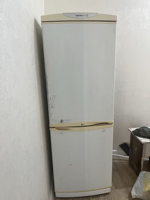 СРОЧНО Холодильник LG, рабочий