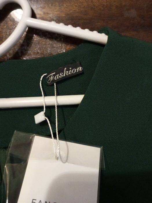 Продам женские платья и пиджак