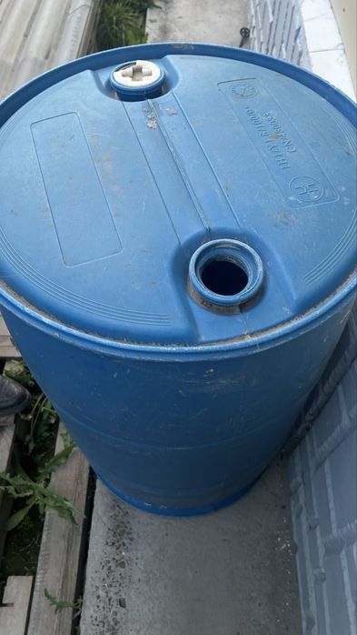 Бочка пластиковые 200л