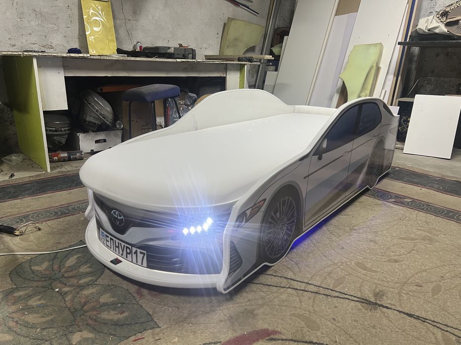 кровати машинки