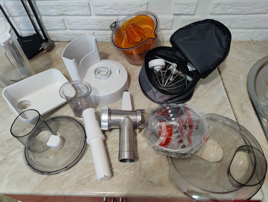 Продам кухонный комбайн BOSCH