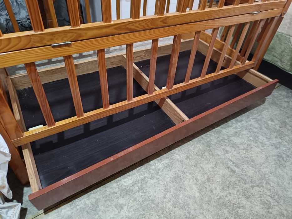 Продам кроватку для малыша