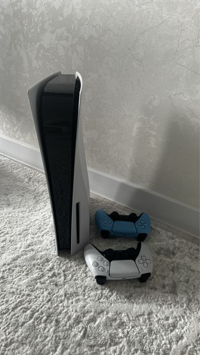 Продам пс 5 2 джойстика