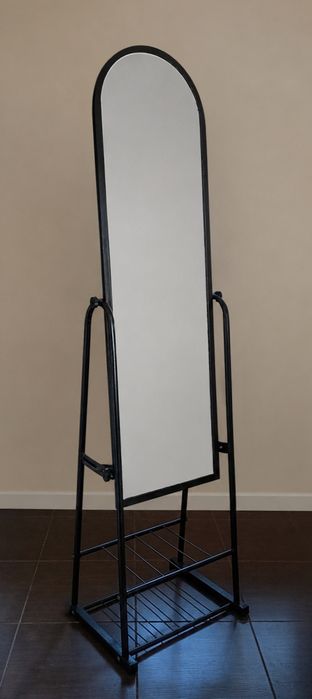 Напольное зеркало б/у