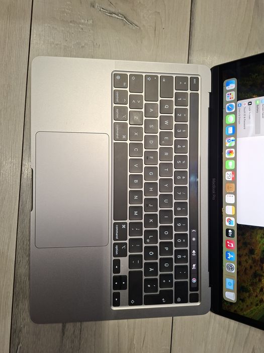 MacBook A2338-Apple M2/8гб/256гб ssd