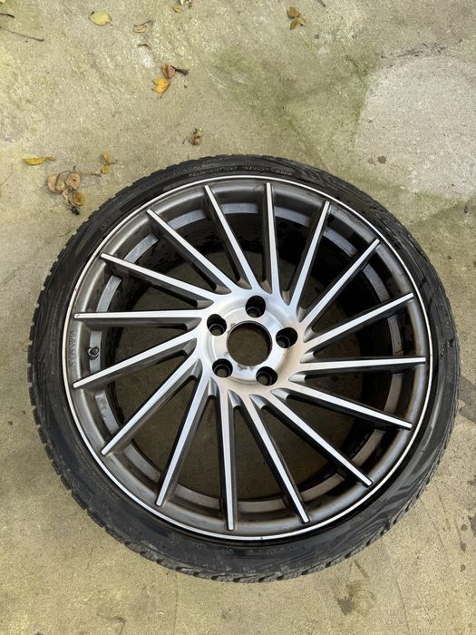 Jante keskin r19 235/35 + cauciucuri iarna