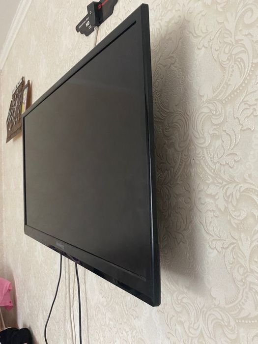 Продам Телевизор Elenberg