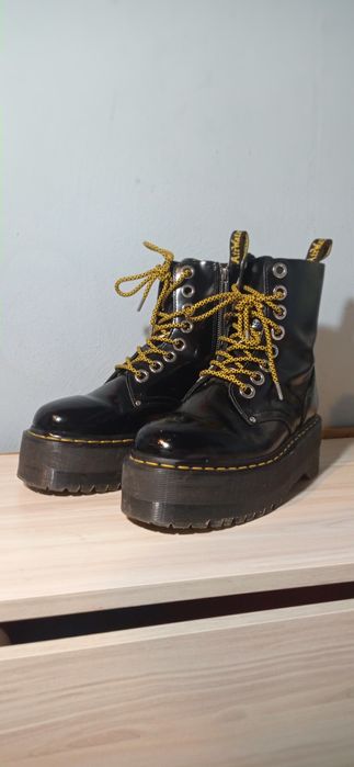 Bocanci Dr. Martens