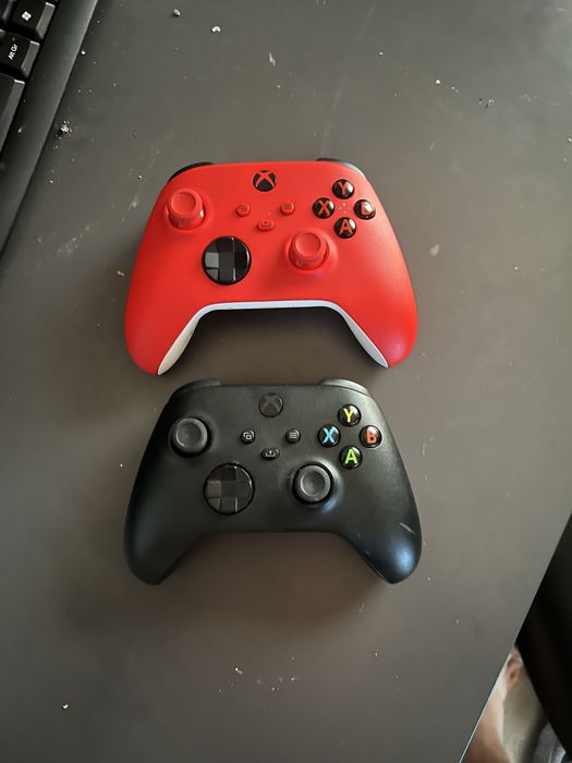Xbox series x 1tb,2 controllere
