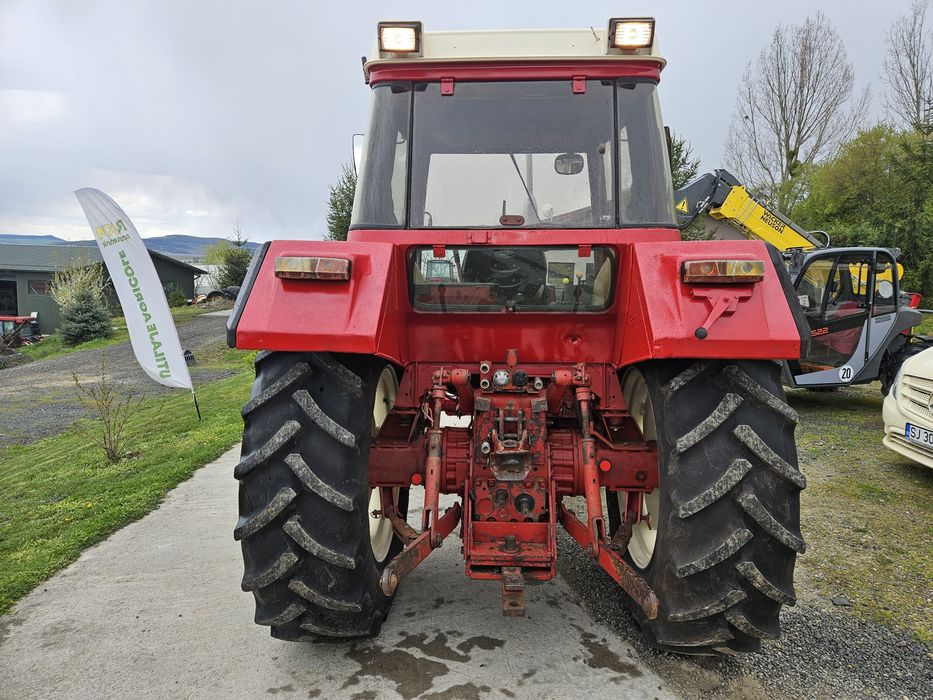 Tractor CASE International 745 XL