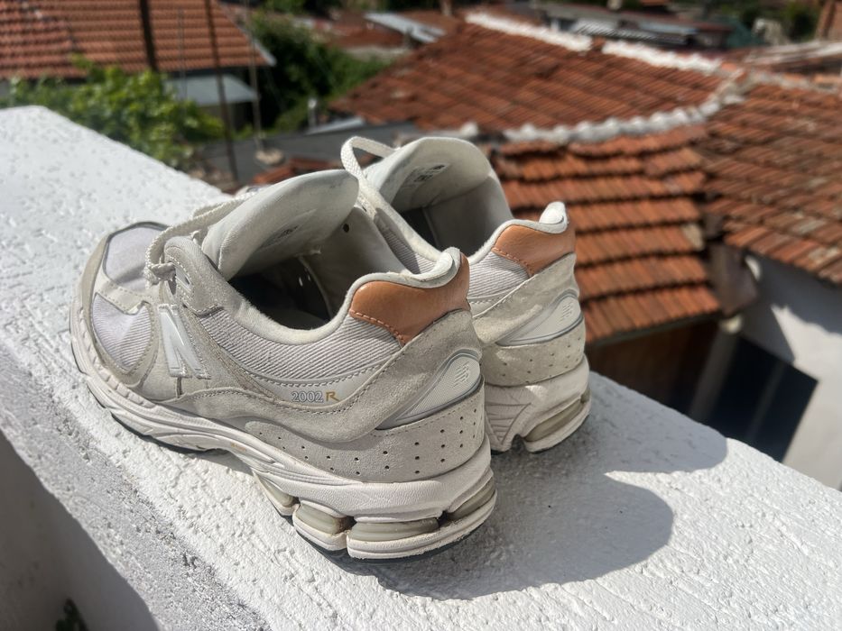 New Balance 2002R 44