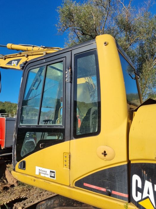 Cabina excavator Caterpillar 312CL — poza 2
