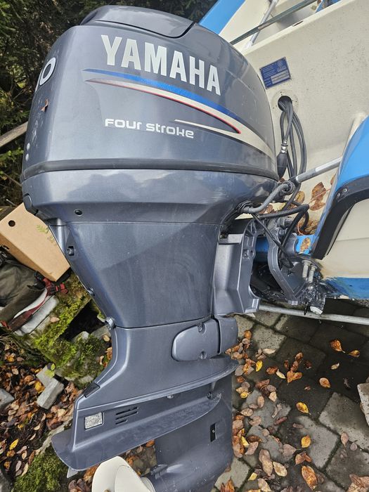 Лодка,мотор и колесар