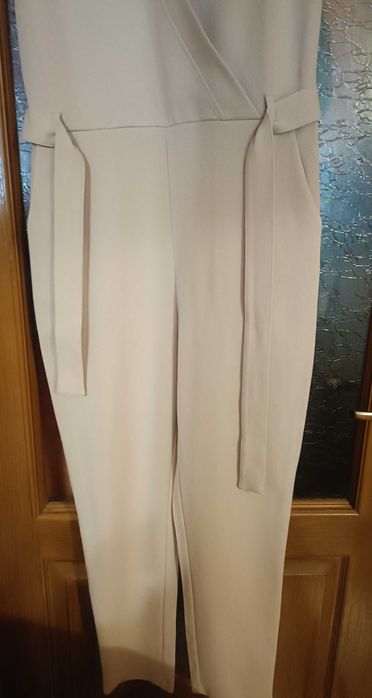 Vând salopeta eleganta