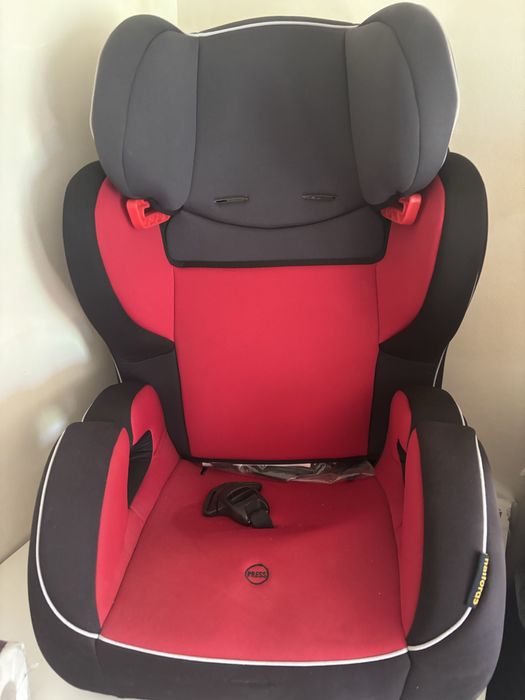 scaun de masina ( ca nou )