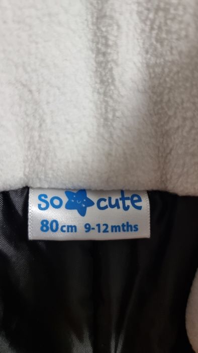 Geacă Mickey Mouse și pantaloni de zăpadă