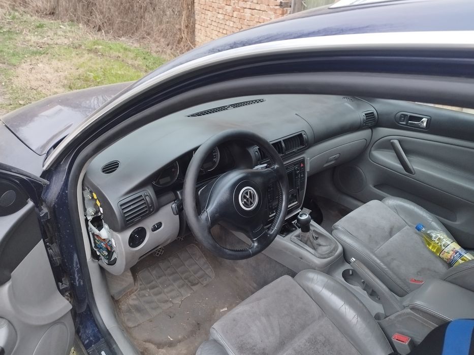 Продавам Пасат Б 5.5 2.5 150 4х4 На части