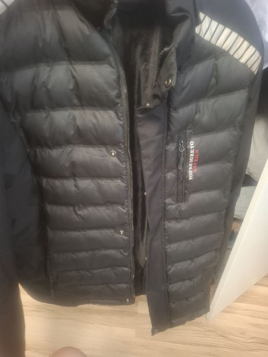 Продам куртки осень по 5000