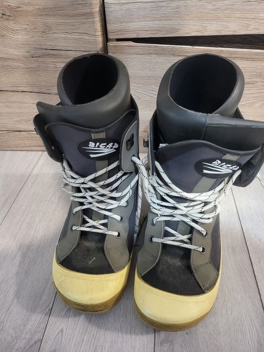 Boots Snowboard 43