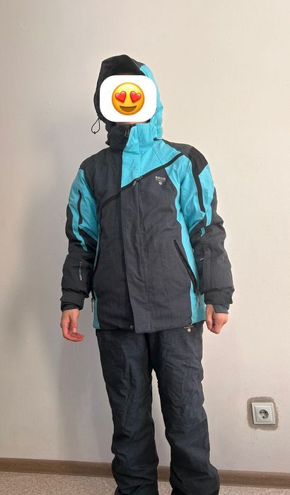 Продам лыжный костюм