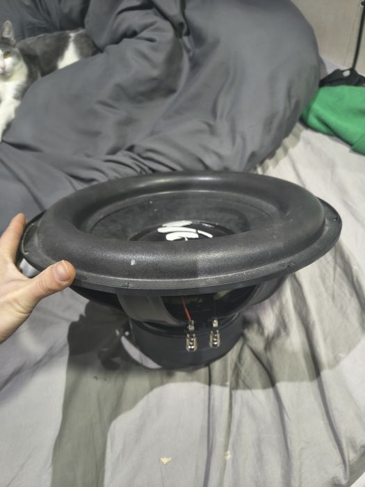 Subwoofer deafbonce