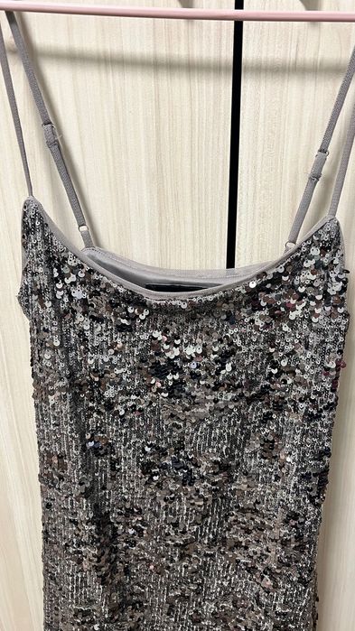 Дамски рокли и гащеризон