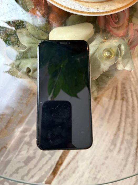 Продам Айфон Х. В хорошем состоянии