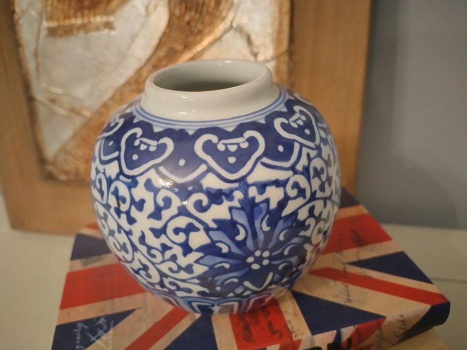 Старинен керамичен съд от Иран