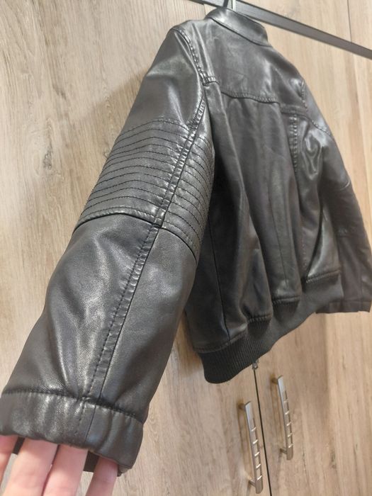 Преходно кожено яке Benetton