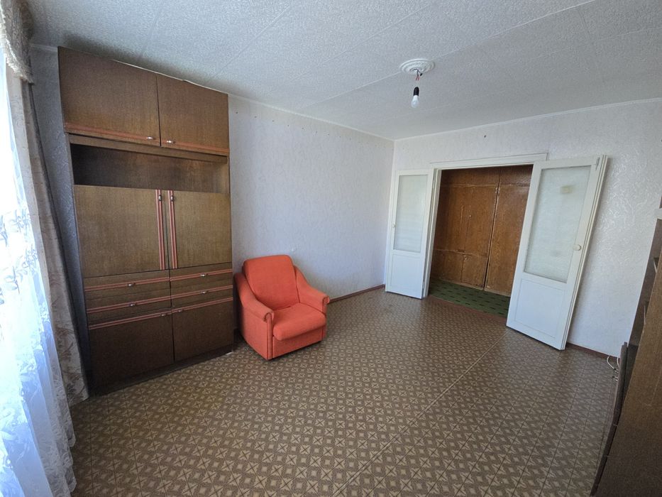 продам двухкомнатную квартиру