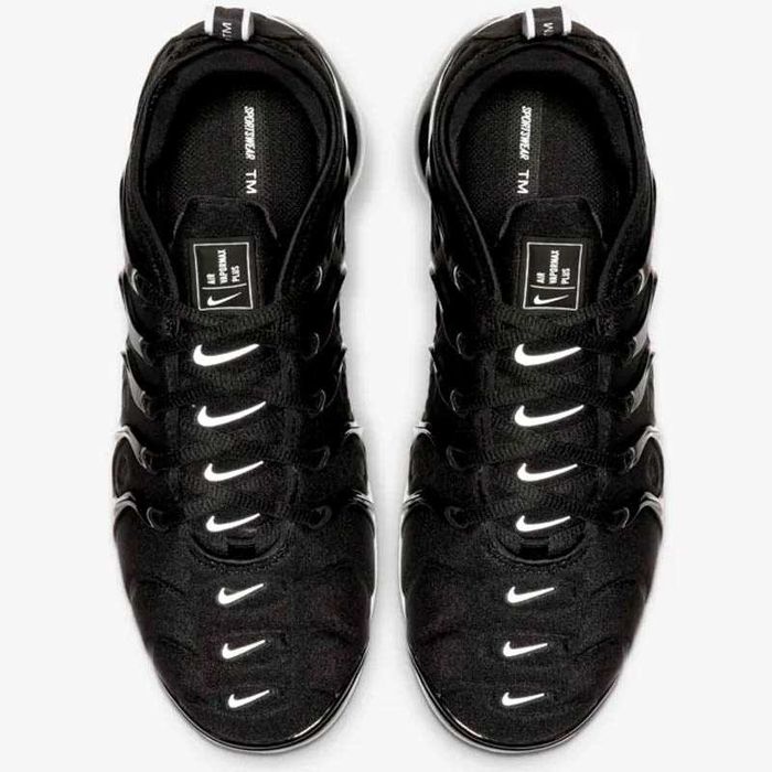 Nike Vapormax plus Черно Бели Оригинални