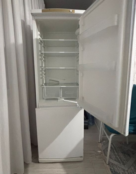 Холодильник Indesit б/у
