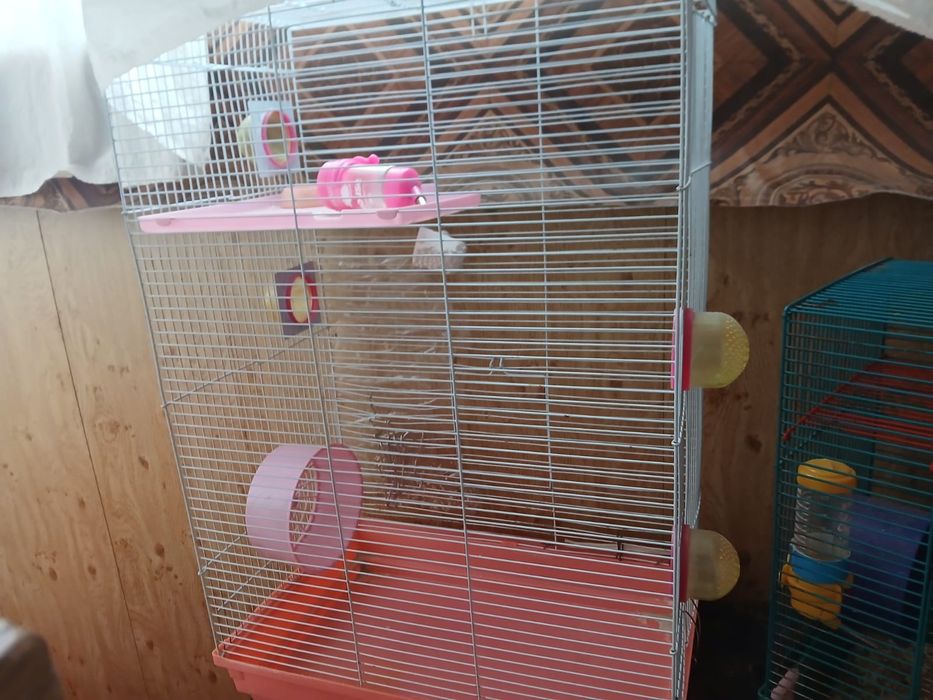 Продам клетки для хомяков
